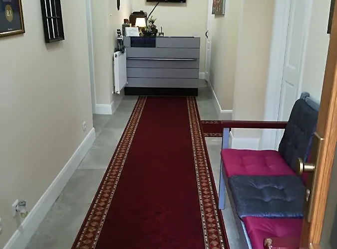 Royal Ii بيت ضيافة 3*